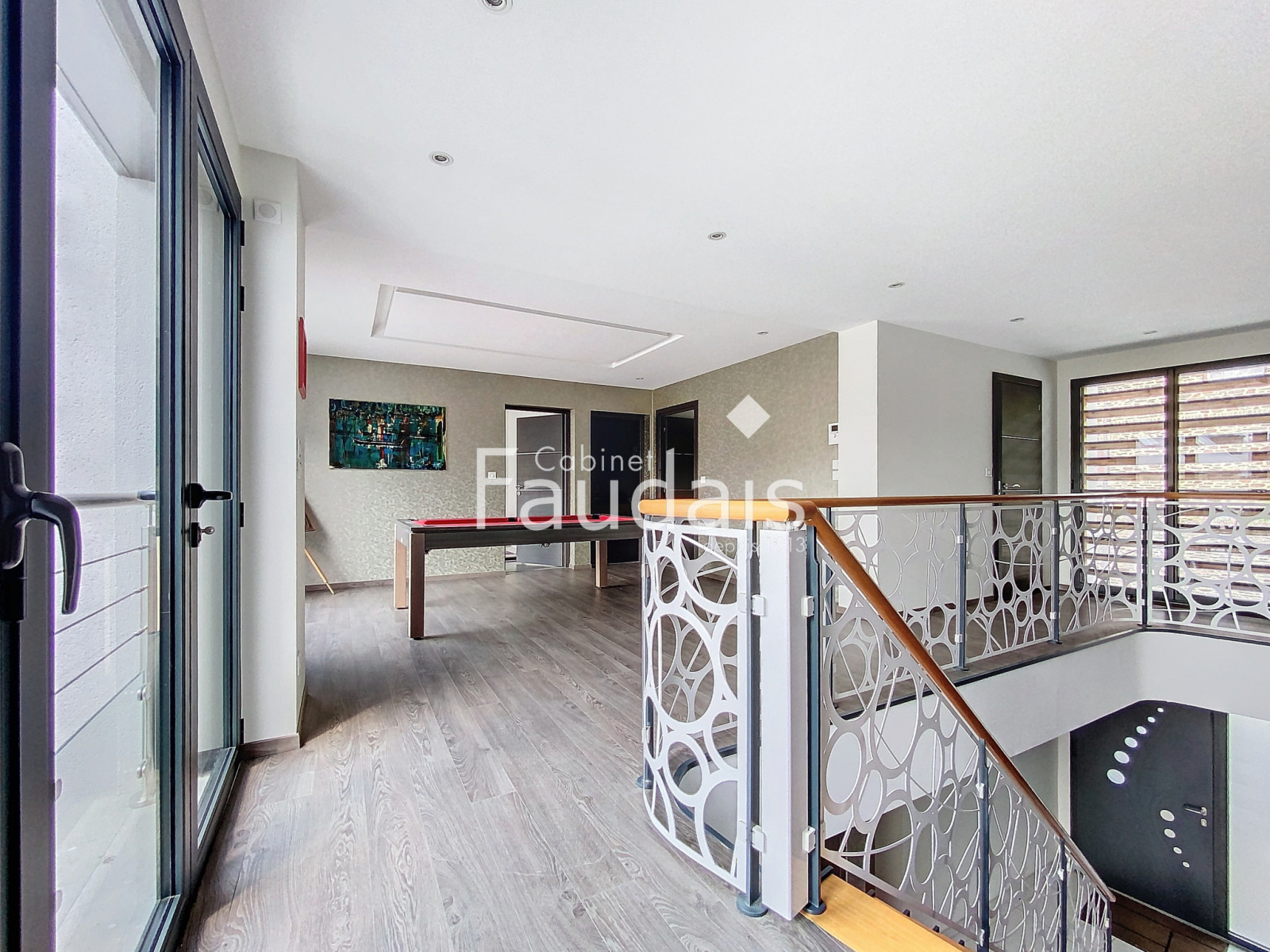 
                                                Vente
                                                 CENTRE VILLE SAINT LO - MAISON D'ARCHITECTE 