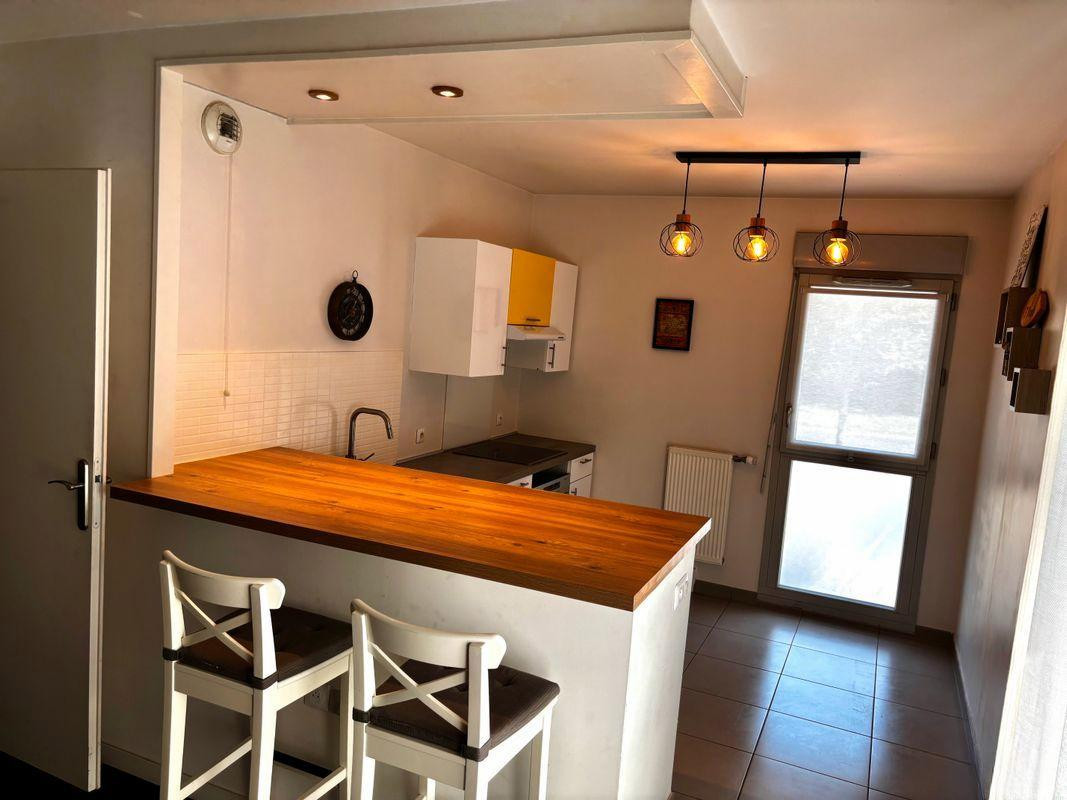 
                                                Location
                                                 📍 Cergy – Studio meublé avec jardin, parking