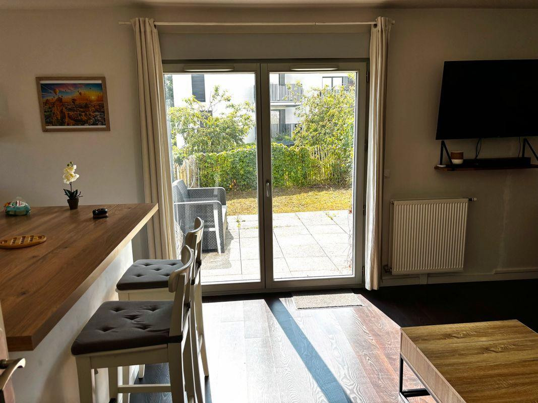 
                                                Location
                                                 📍 Cergy – Studio meublé avec jardin, parking