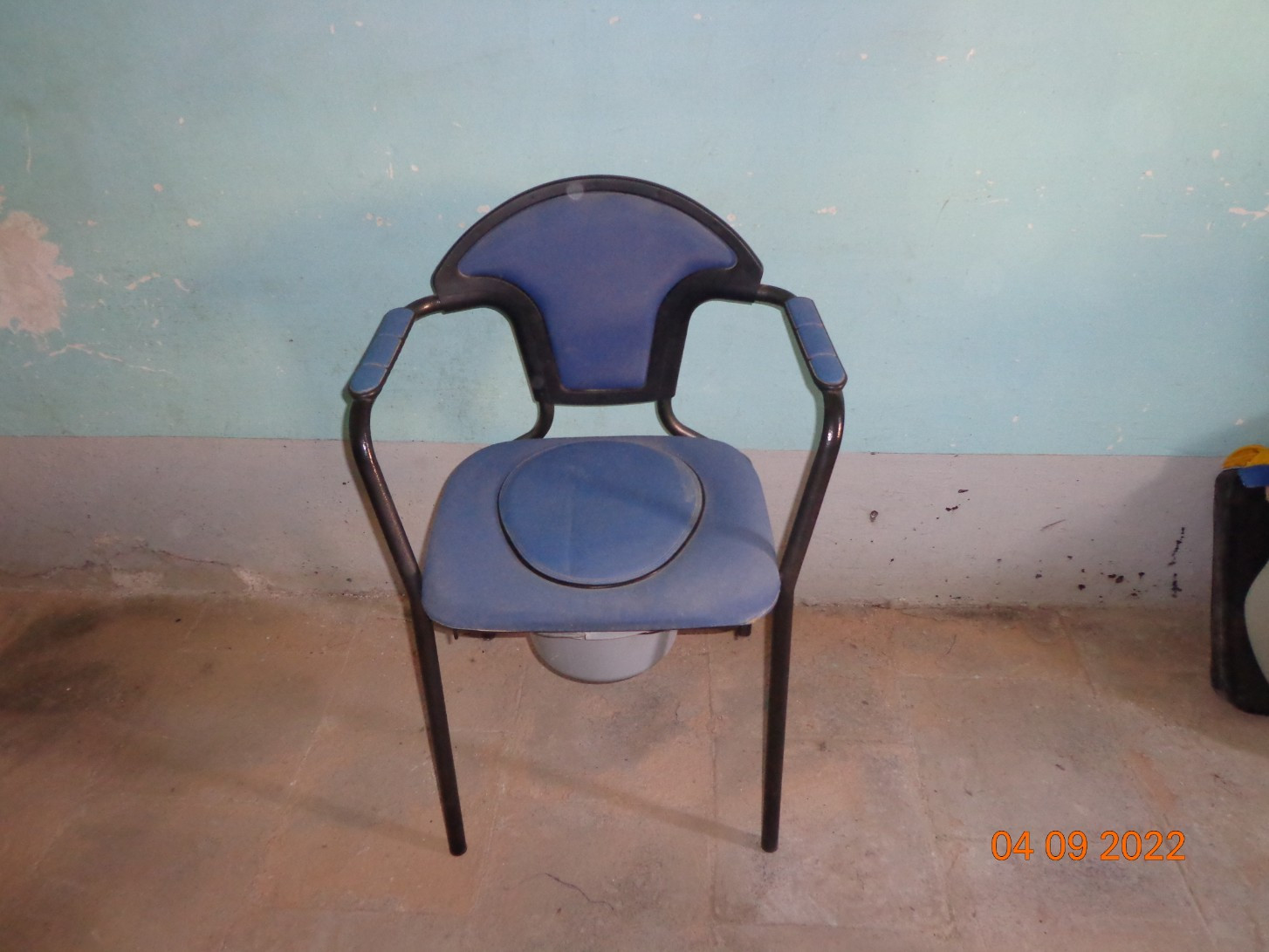 
                                                Matériel Medical
                                                 chaise de douche