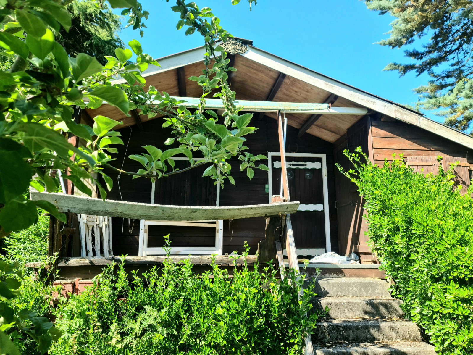 
                                                Vente
                                                 Chalet bords de Seine, vue d'exception, à rénover