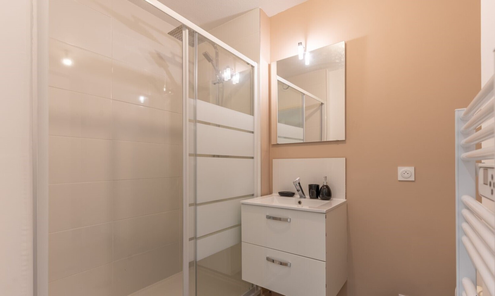 
                                                Colocation
                                                 Chambre 1 -  1 chambre disponible en colocation