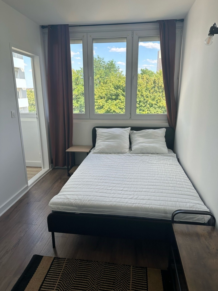 
                                                Colocation
                                                 Chambre 1 -  1 chambre disponible en colocation