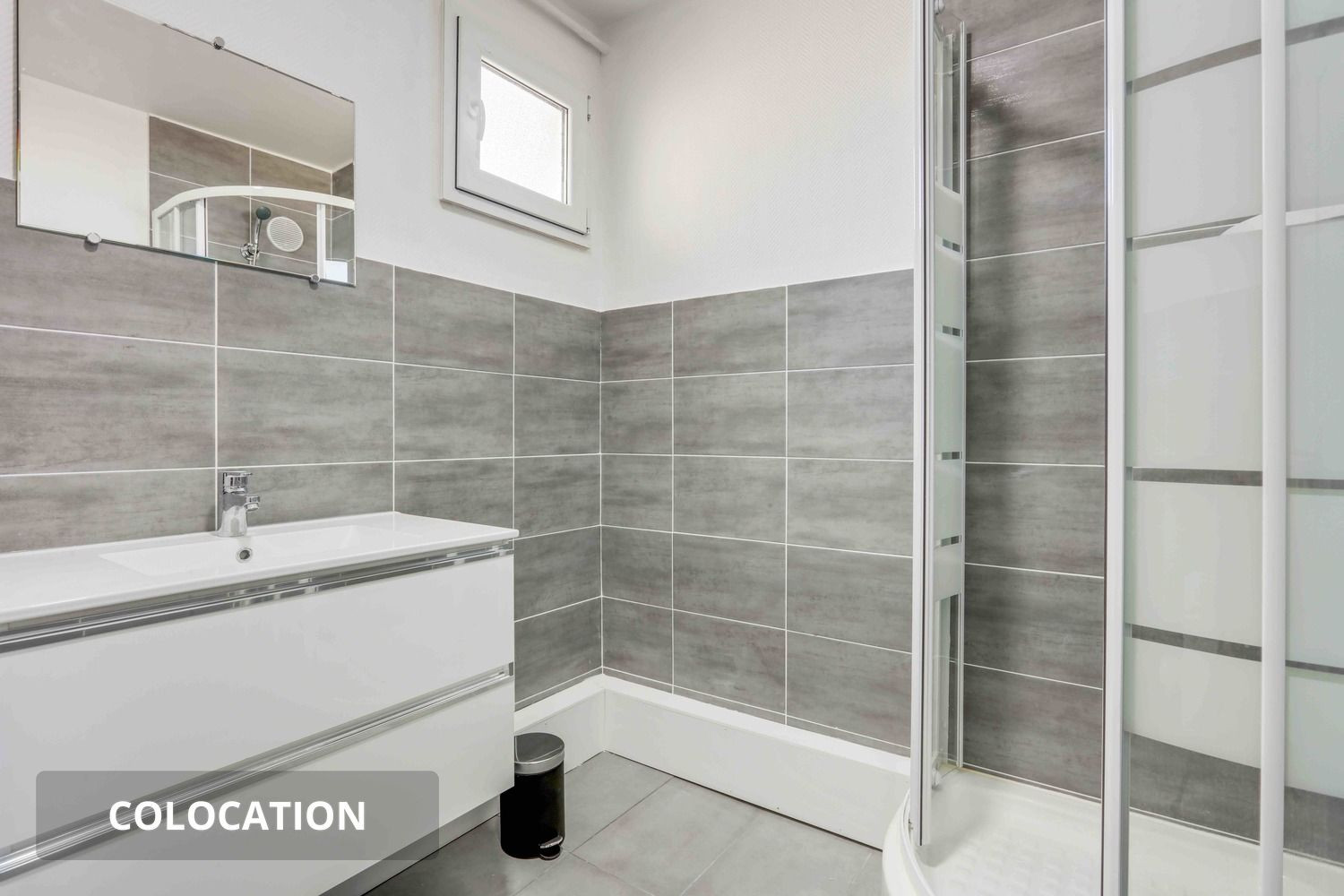 
                                                Colocation
                                                 Chambre 1 -  3 chambres disponibles en colocation