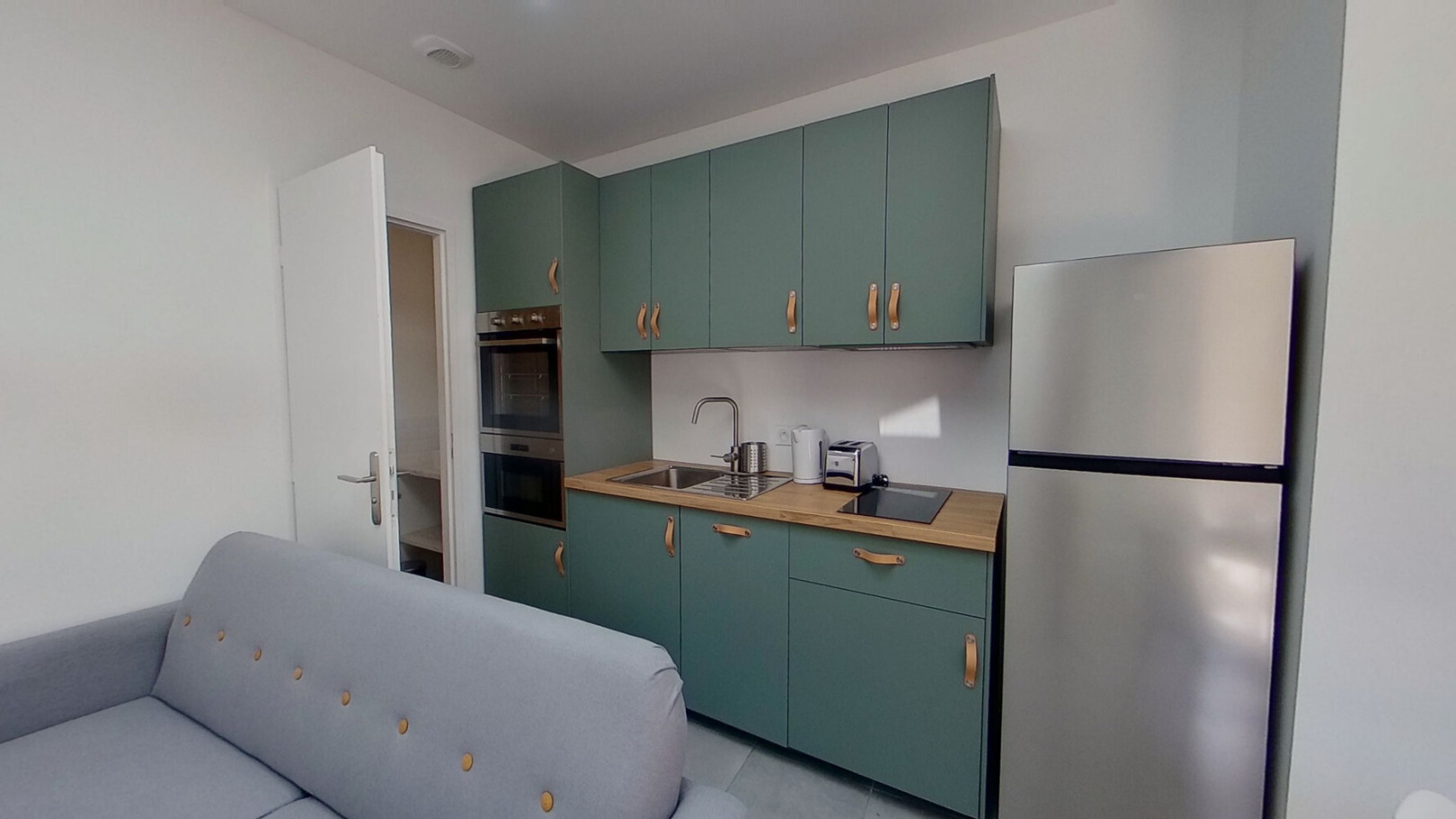 
                                                Colocation
                                                 Chambre en colocation appartement meublé