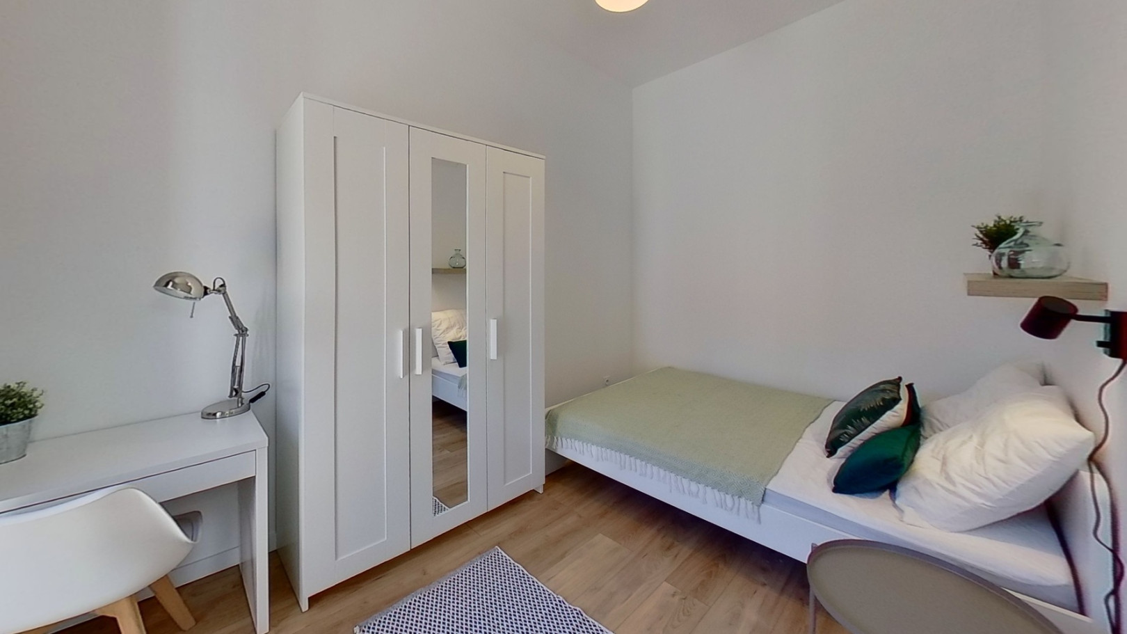 
                                                Colocation
                                                 Chambre en colocation appartement meublé