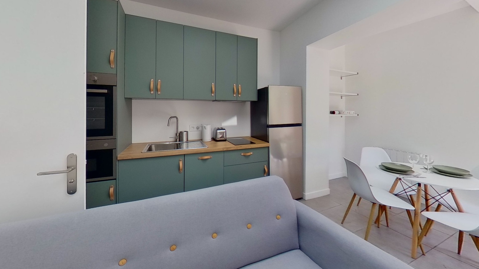 
                                                Colocation
                                                 Chambre en colocation appartement meublé