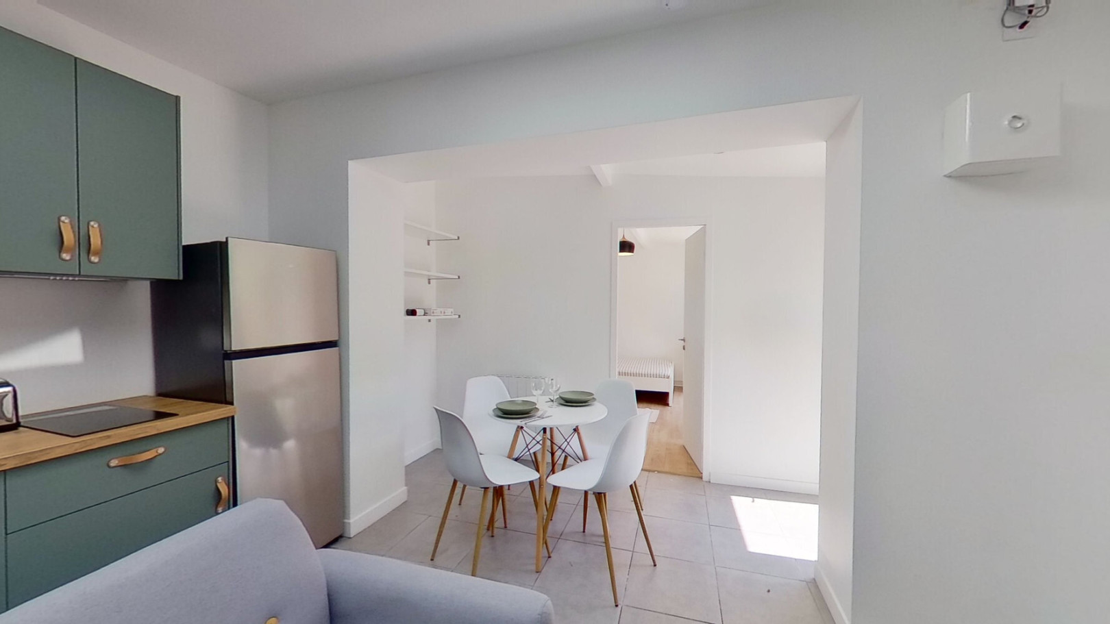 
                                                Colocation
                                                 Chambre en colocation appartement meublé