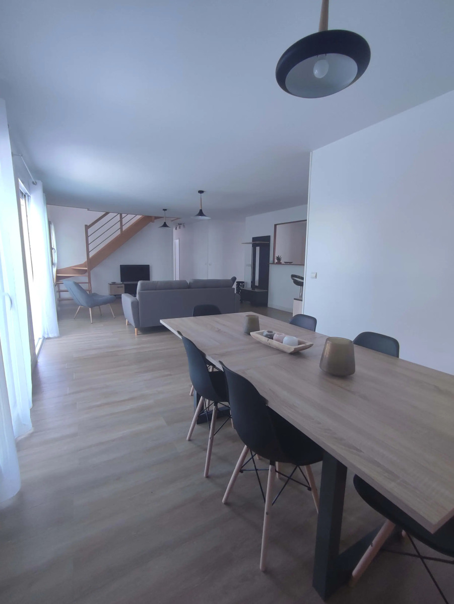 
                                                Colocation
                                                 Chambre 10.94m² à Villenave-d'Ornon