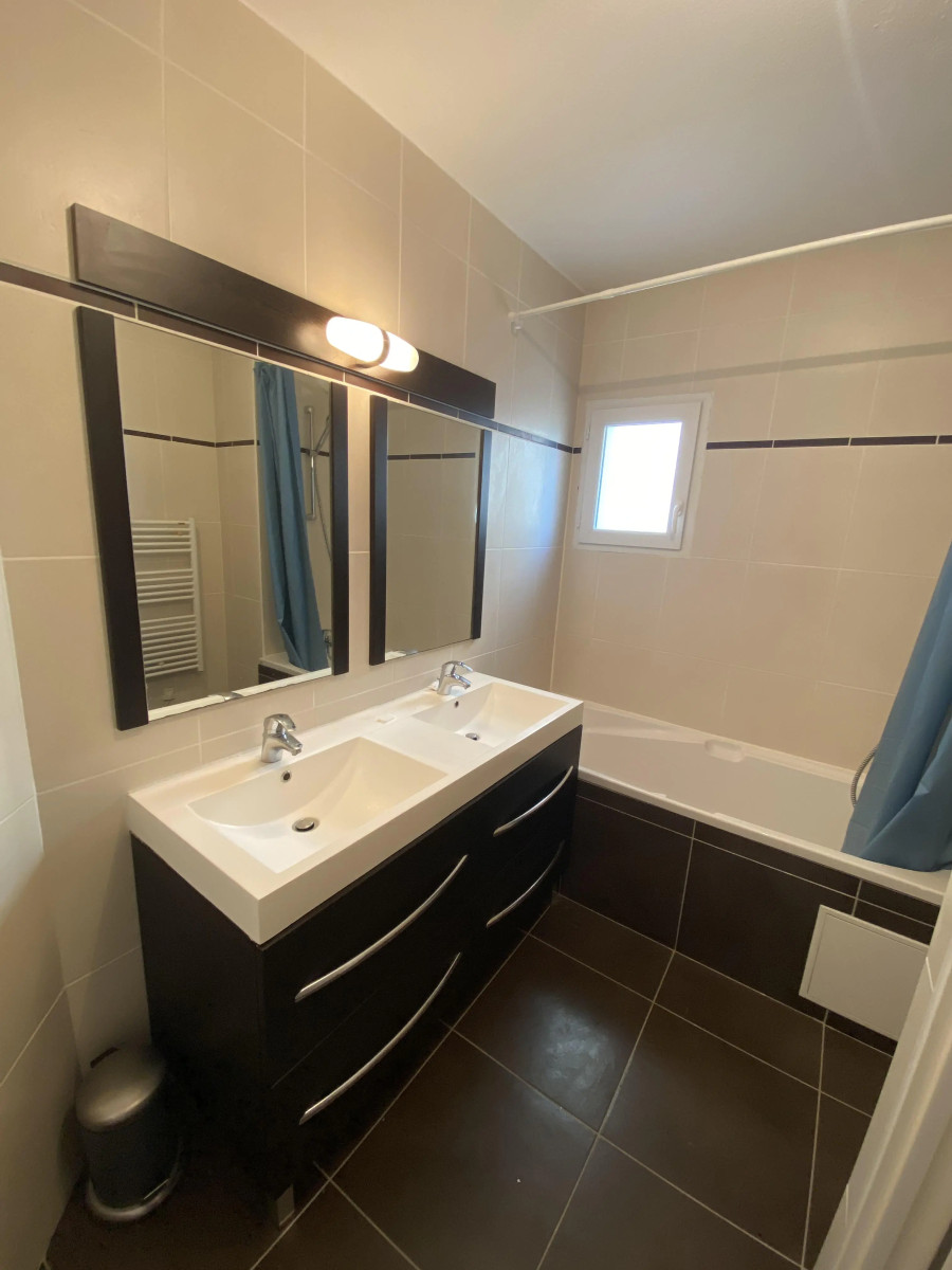 
                                                Colocation
                                                 Chambre 10.96m² à Villenave-d'Ornon