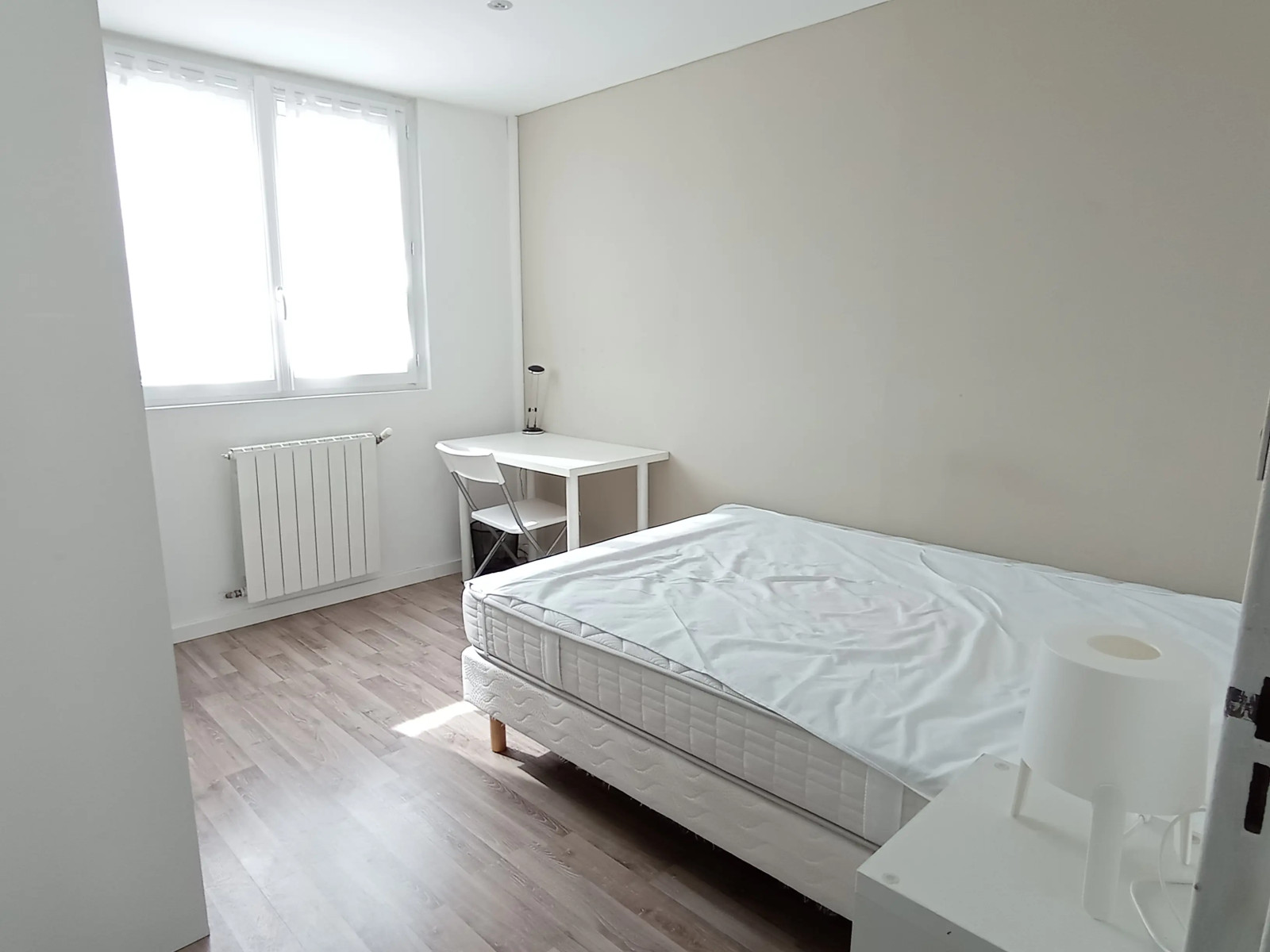 
                                                Colocation
                                                 Chambre 10m² à pessac