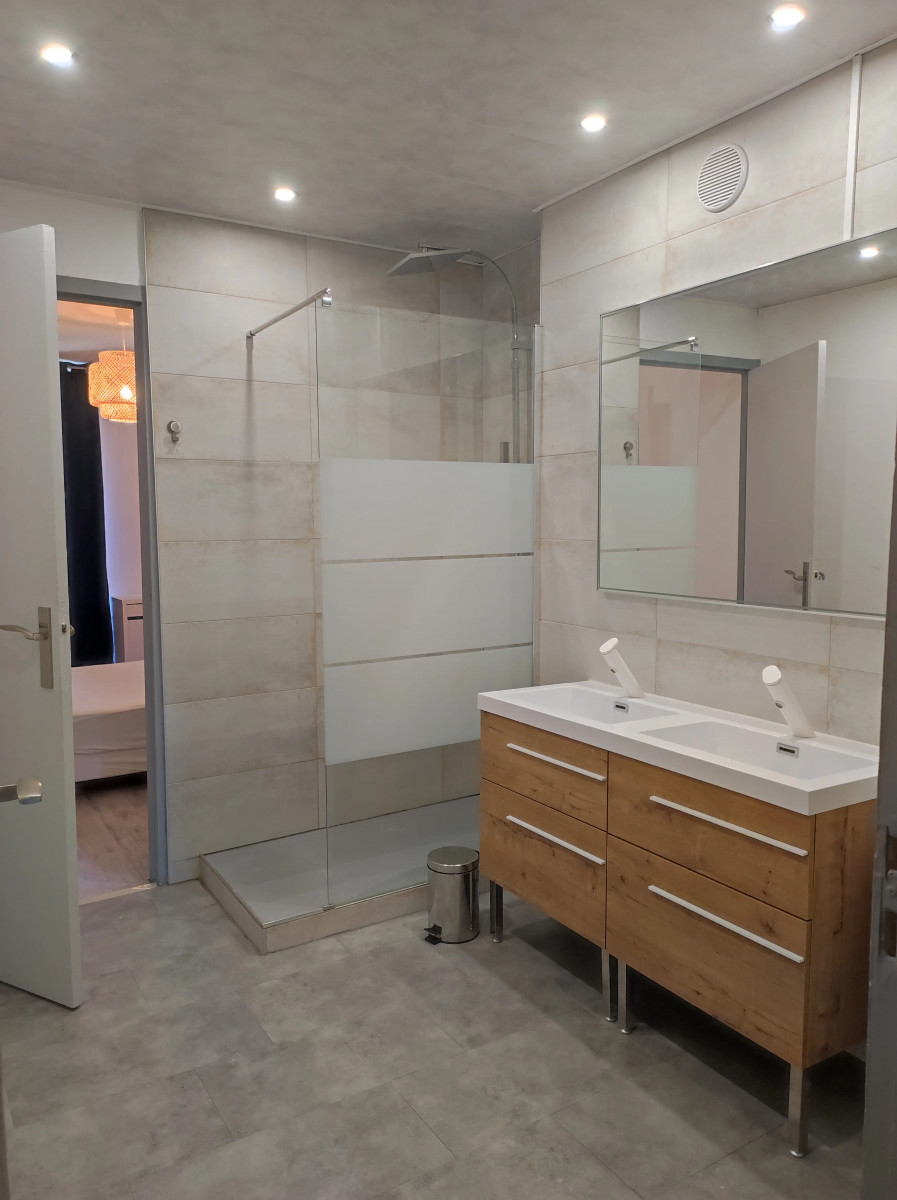 
                                                Colocation
                                                 Chambre 11m² à Lormont