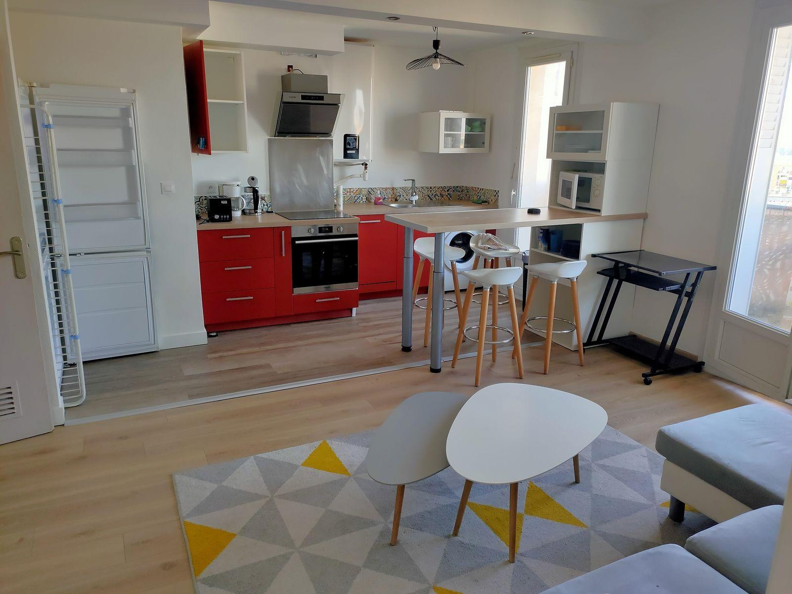
                                                Colocation
                                                 Chambre 11m² dans colocation Toulouse vue Pyrénées