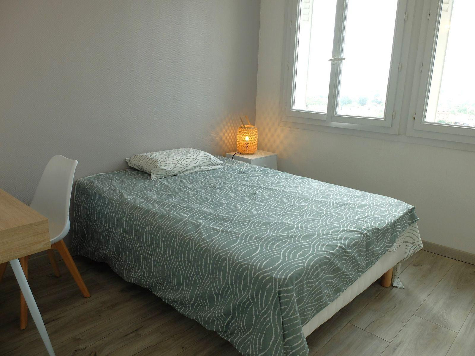 
                                                Colocation
                                                 Chambre 11m² dans colocation Toulouse vue Pyrénées