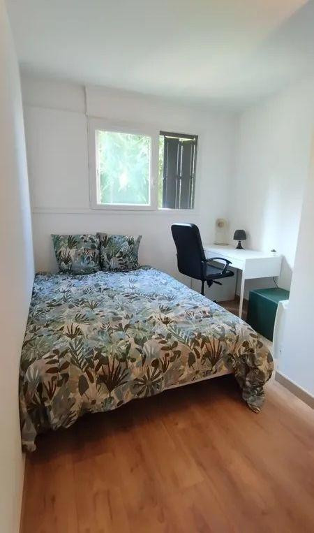 
                                                Colocation
                                                 Chambre 11m² dans un appartement refait à neuf