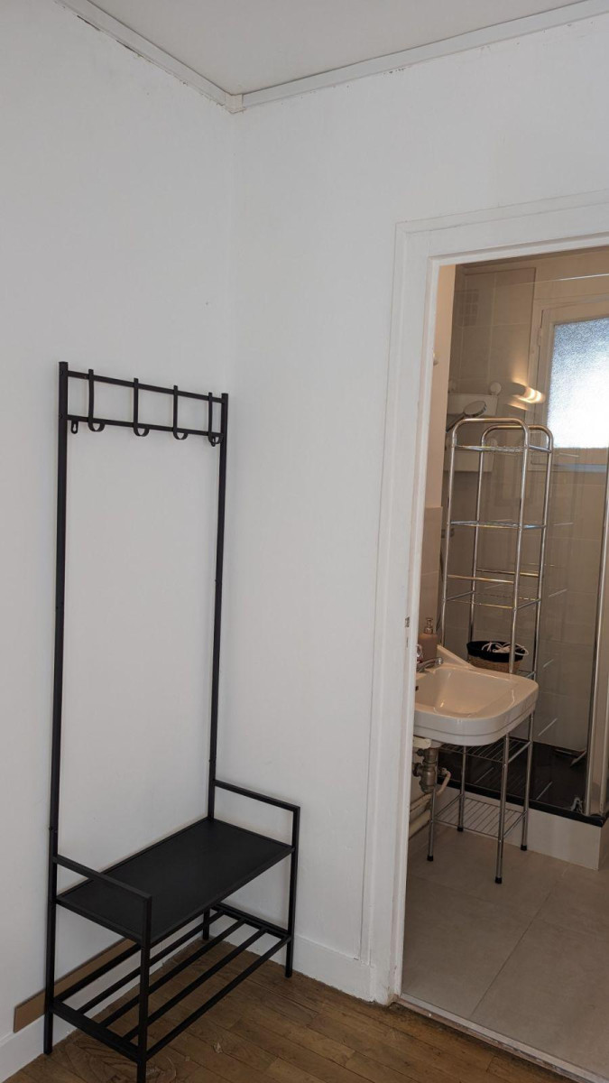 
                                                Colocation
                                                 Chambre 11m² dispo dans coloc T4 spacieuse 65m²