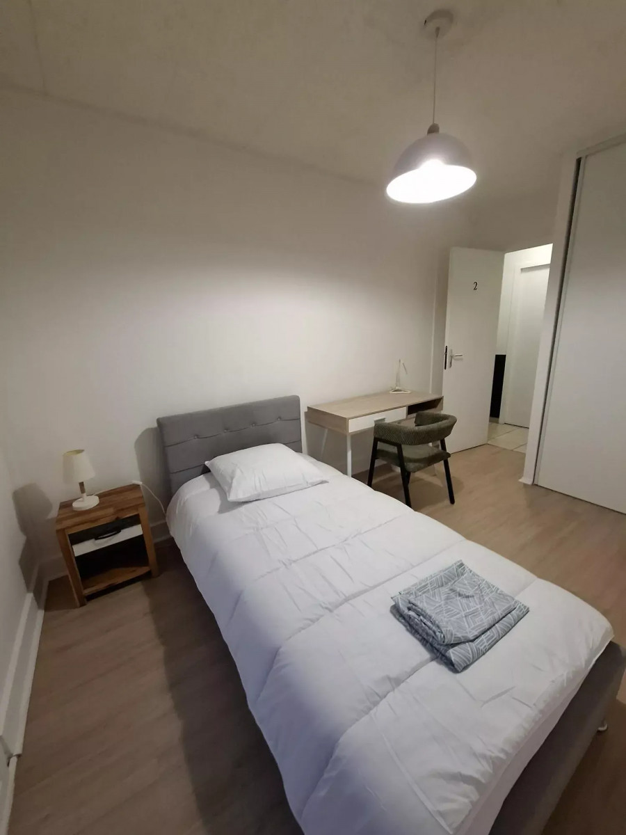 
                                                Colocation
                                                 Chambre 12m² à Villenave-d'Ornon