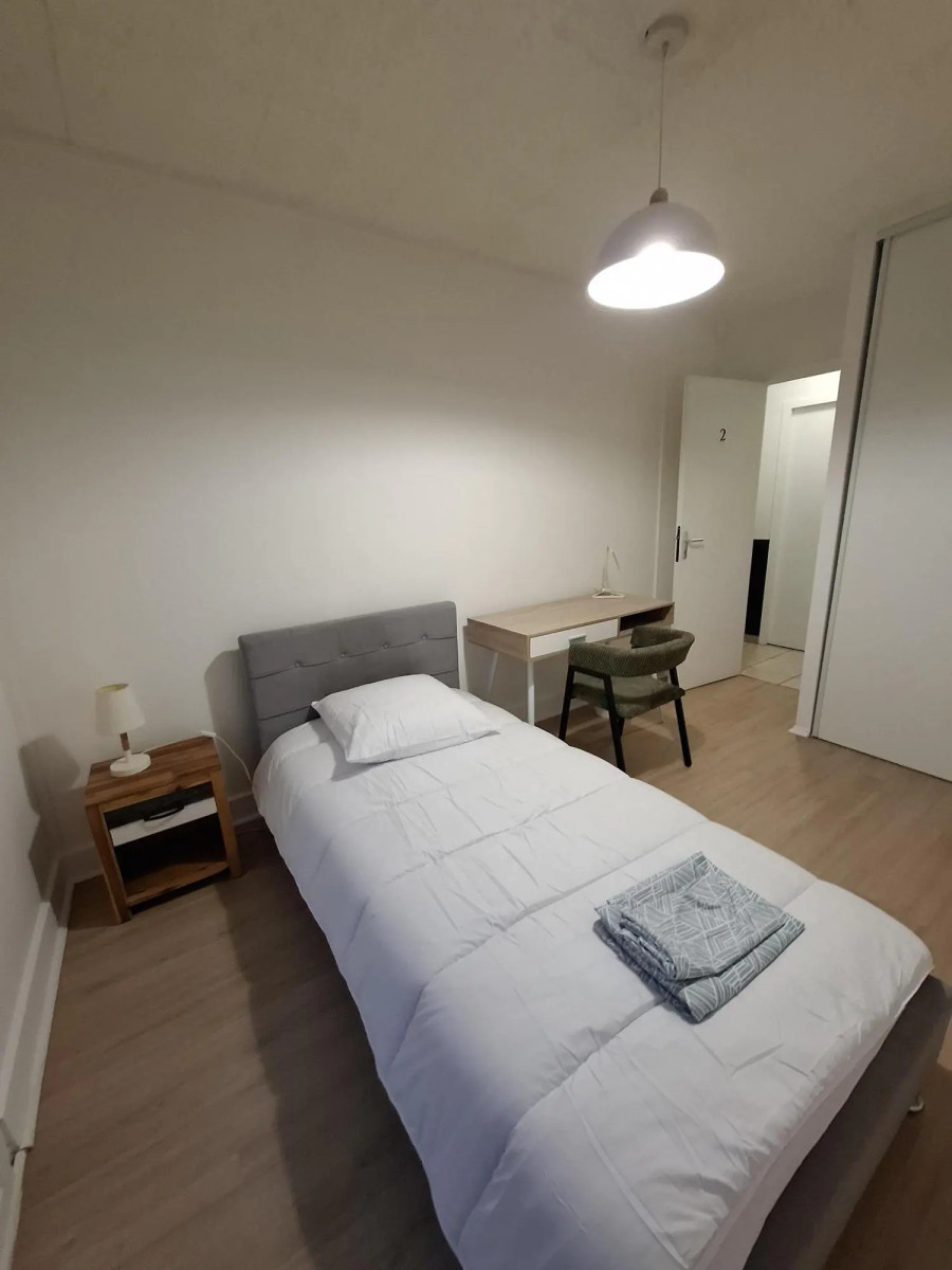 
                                                Colocation
                                                 Chambre 12m² à Villenave-d'Ornon
