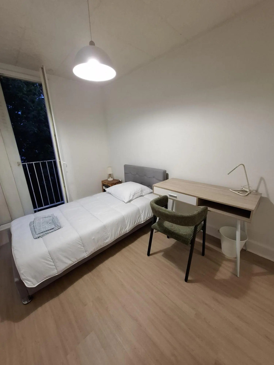 
                                                Colocation
                                                 Chambre 12m² à Villenave-d'Ornon