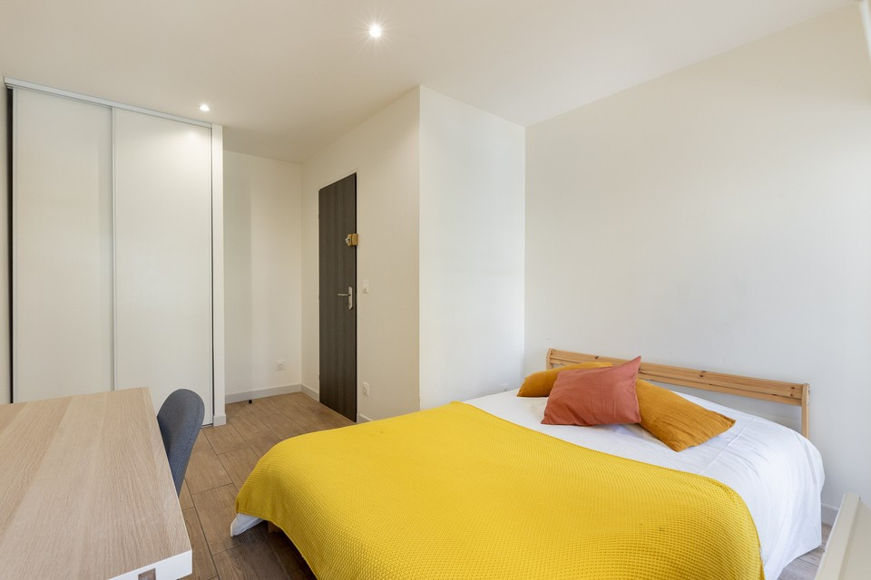 Colocation
                                                 Chambre 12m² - Quartier Notre-Dame-Du-Mont