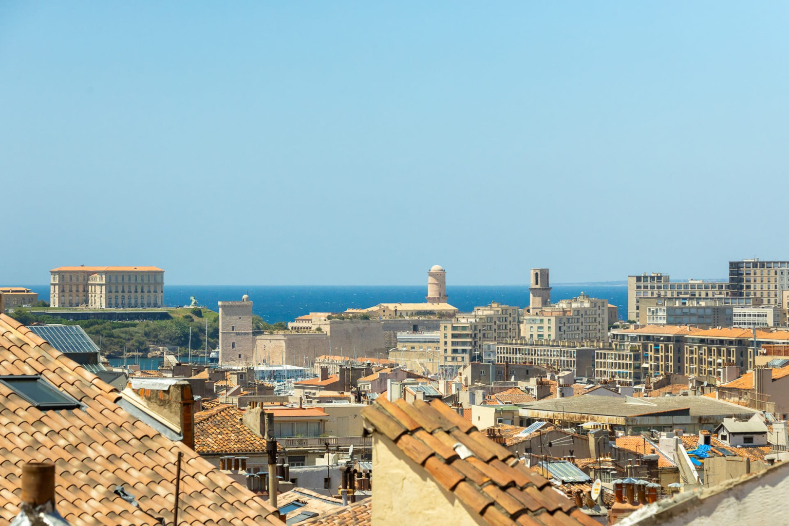 
                                                Colocation
                                                 Chambre 12m² - YOLOCOLIVING