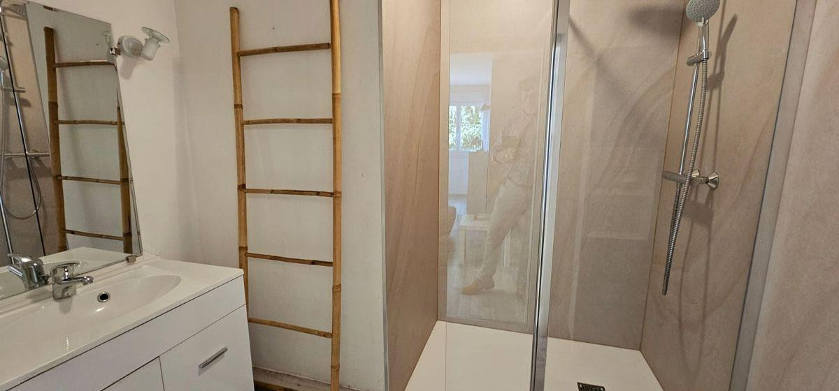 
                                                Colocation
                                                 Chambre 14m² meublée dans coloc 76m²