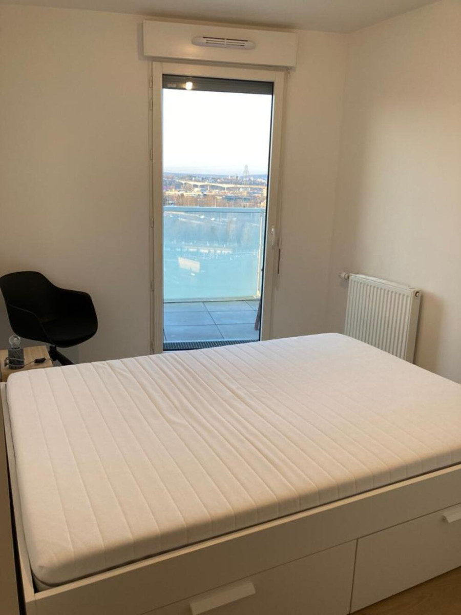 
                                                Colocation
                                                 Chambre 2 -  1 chambre disponible en colocation
