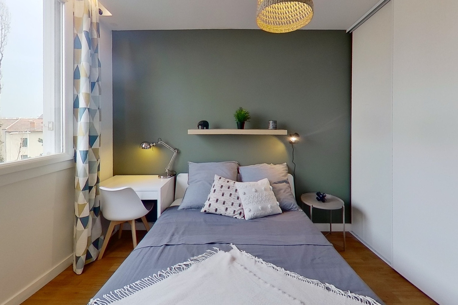 
                                                Colocation
                                                 Chambre 2 -  3 chambres disponibles en colocation