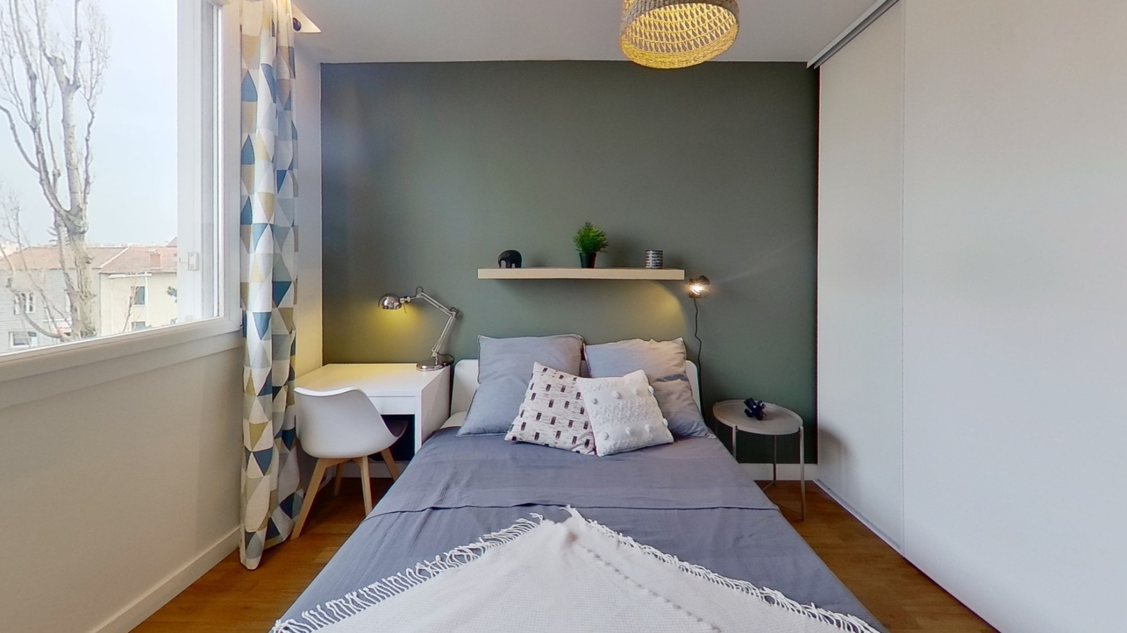 
                                                Colocation
                                                 Chambre 2 -  3 chambres disponibles en colocation