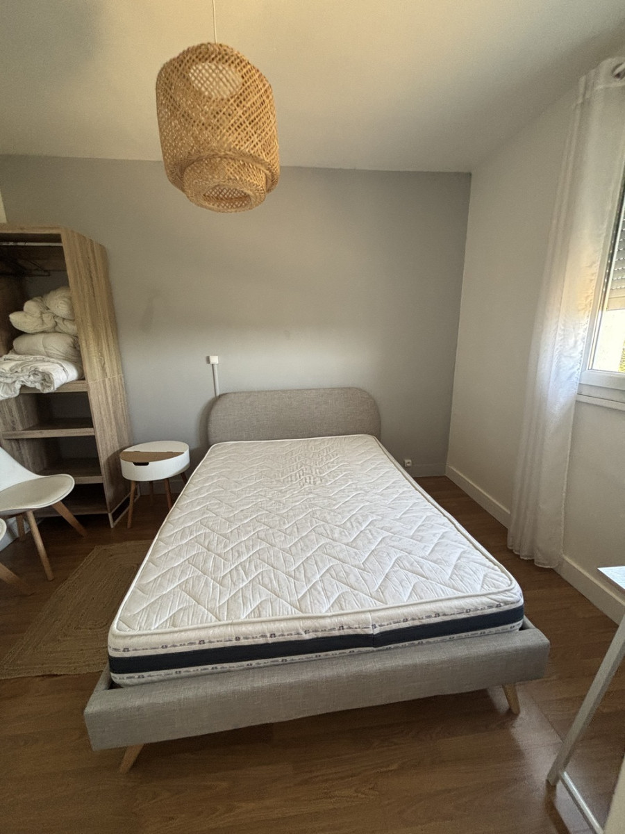 
                                                Colocation
                                                 Chambre 2 - Appartement 4 pièces