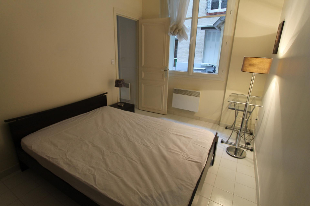 
                                                Colocation
                                                 Chambre 25 mètres carrés