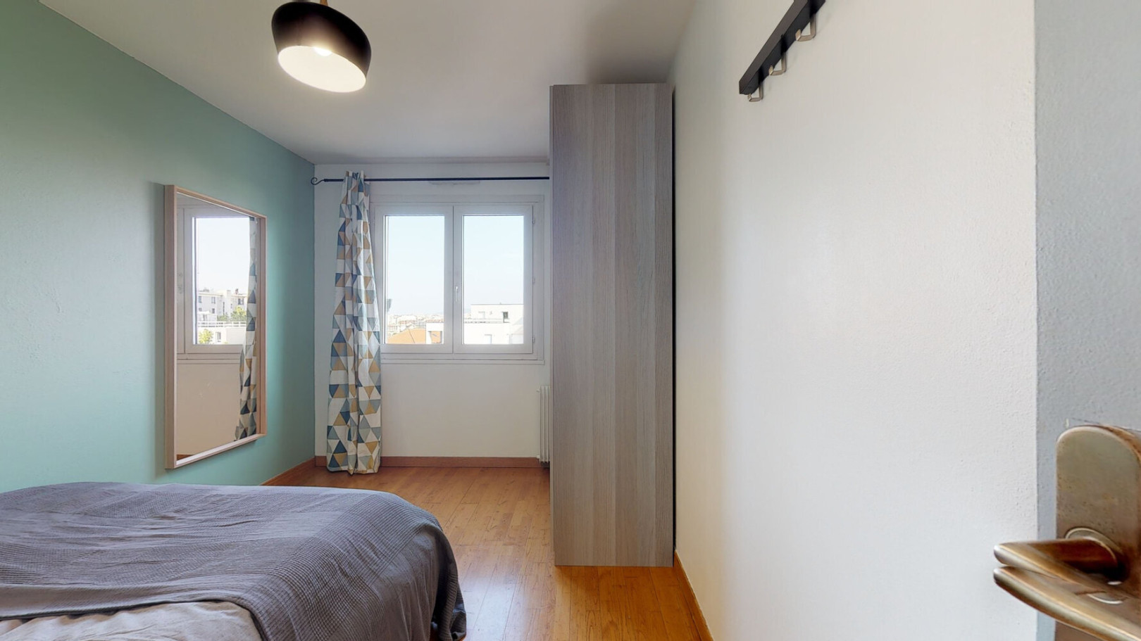
                                                Colocation
                                                 Chambre en colocation appartement meublé