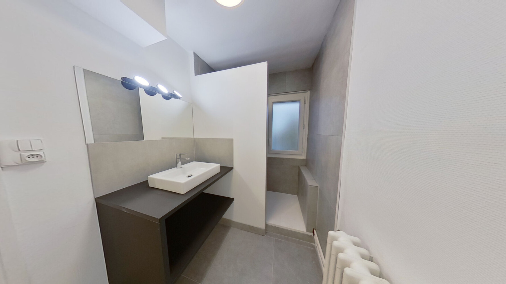 
                                                Colocation
                                                 Chambre en colocation appartement meublé