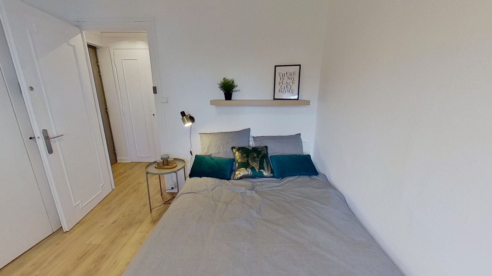 
                                                Colocation
                                                 Chambre en colocation appartement meublé