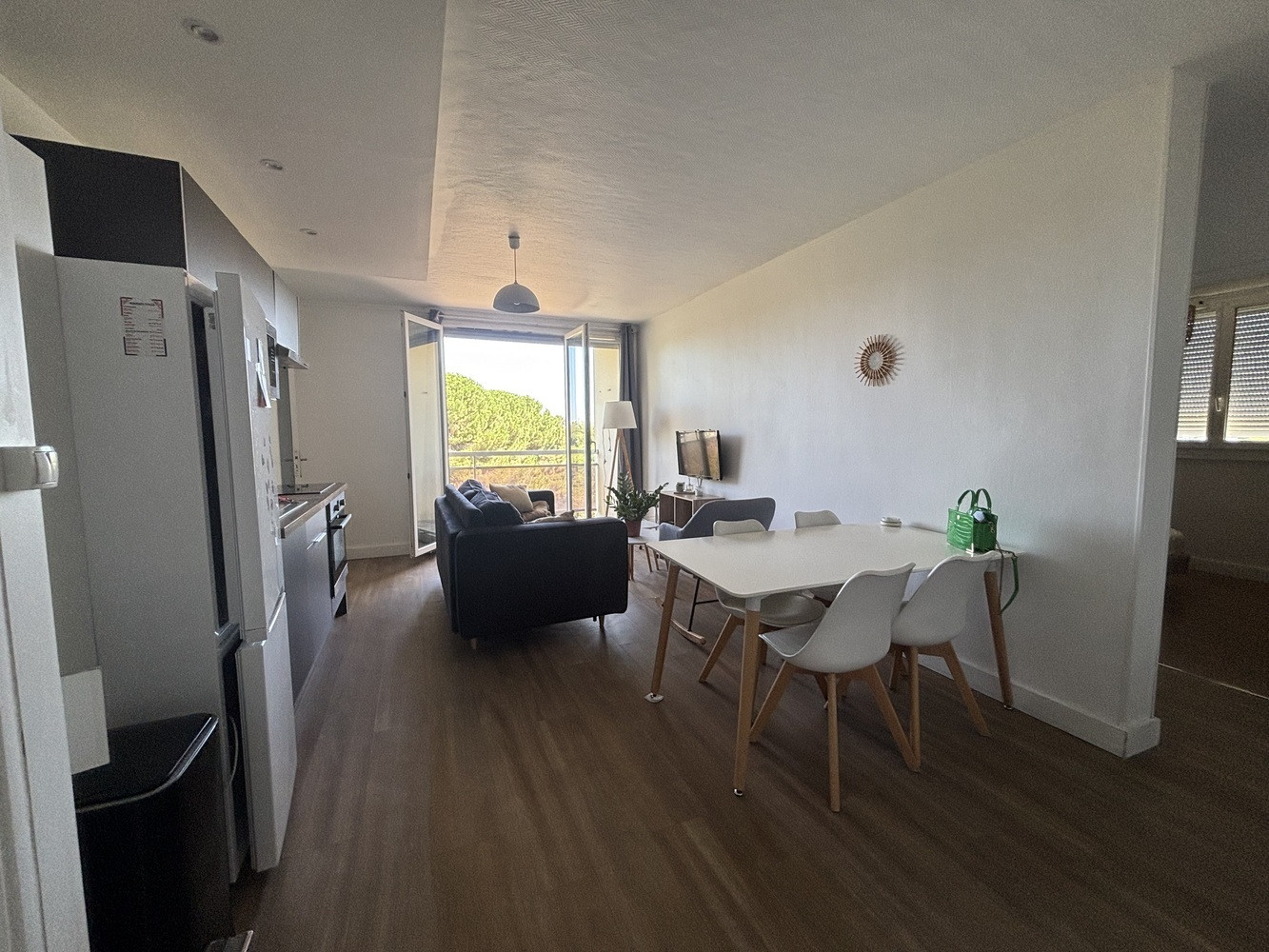 
                                                Colocation
                                                 Chambre 4 - Appartement 5 pièces