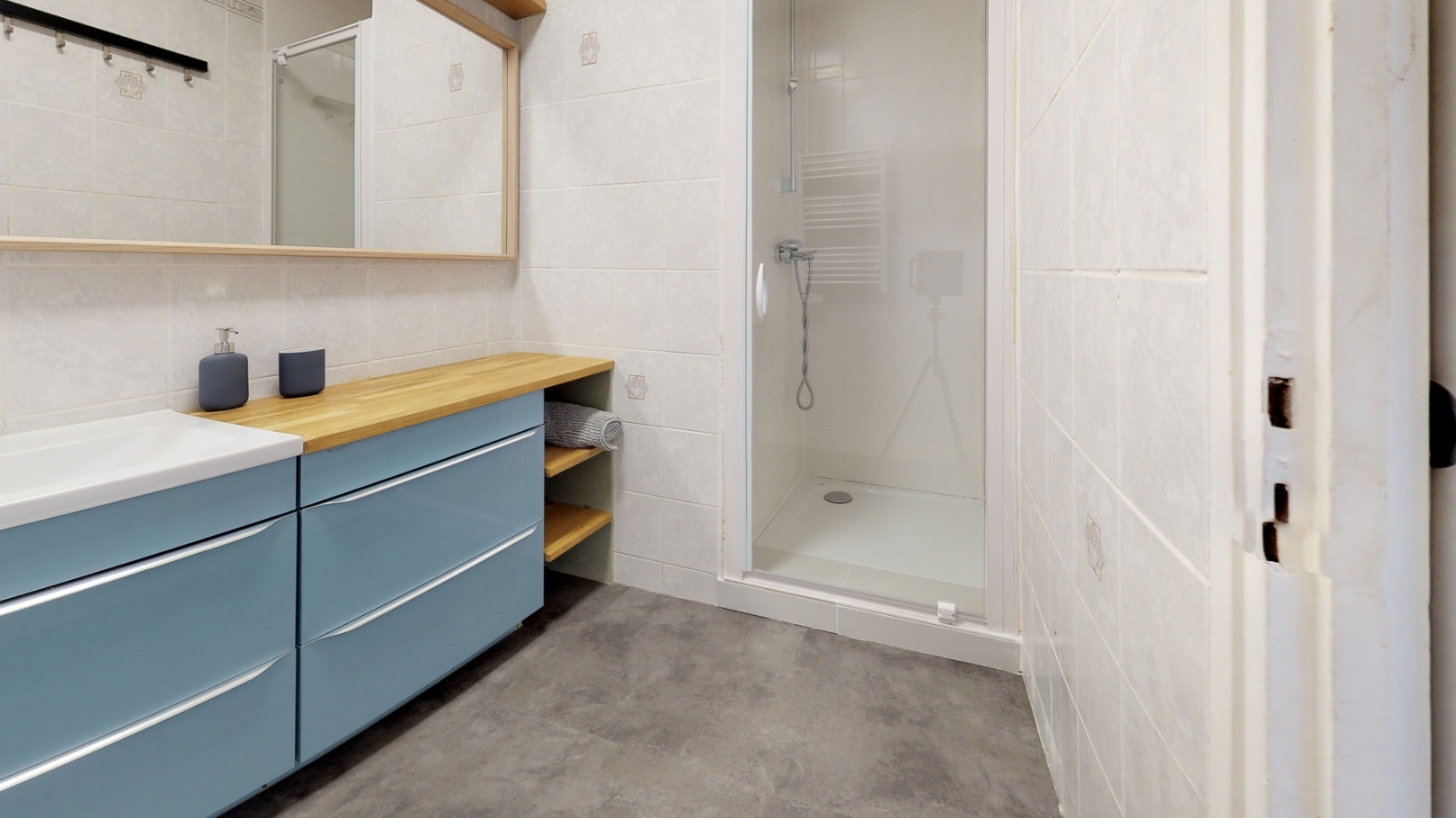 
                                                Colocation
                                                 Chambre en colocation appartement meublé
