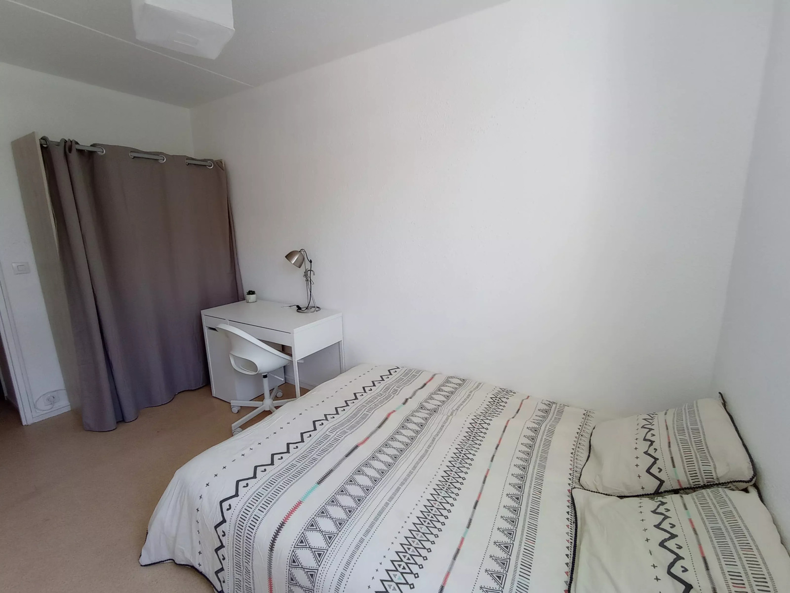 
                                                Colocation
                                                 Chambre 9.56m² à Talence