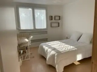 
                                                Colocation
                                                 Chambre 9.56m² à Talence