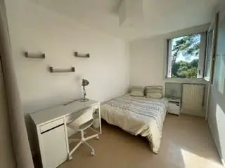 
                                                Colocation
                                                 Chambre 9.56m² à Talence