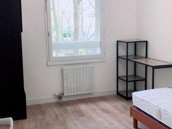 
                                                Colocation
                                                 Chambre 9m² dans belle coloc 102m²