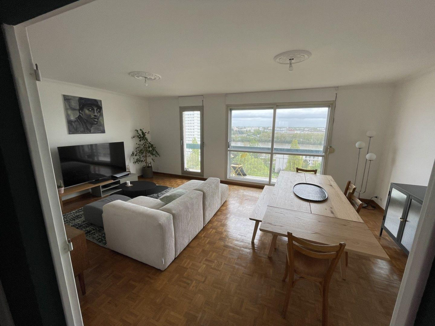 
                                                Colocation
                                                 Chambre à louer à Nantes