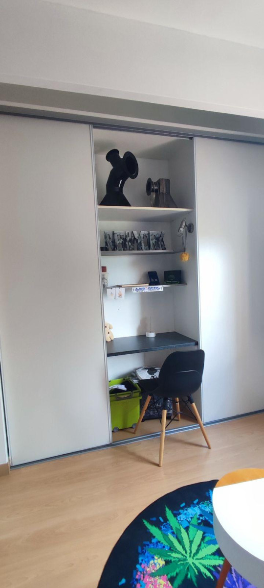 
                                                Colocation
                                                 Chambre à louer chez l'habitant dans une villa