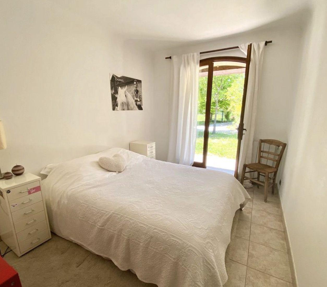 
                                                Location
                                                 Chambre à Louer chez l'Habitant long durée