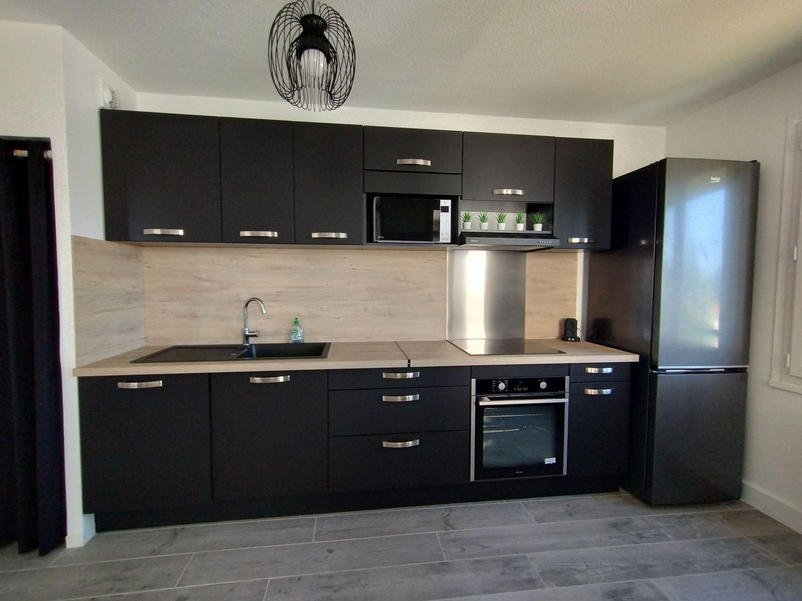 
                                                Location
                                                 Chambre à louer dans appart residence sécurisé.