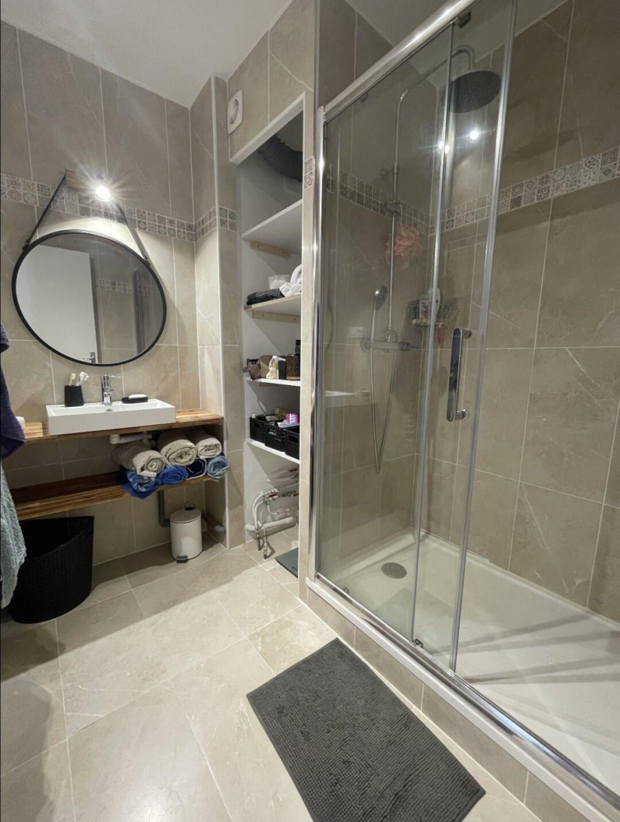 
                                                Colocation
                                                 Chambre à louer dans belle coloc 77m² rénovée