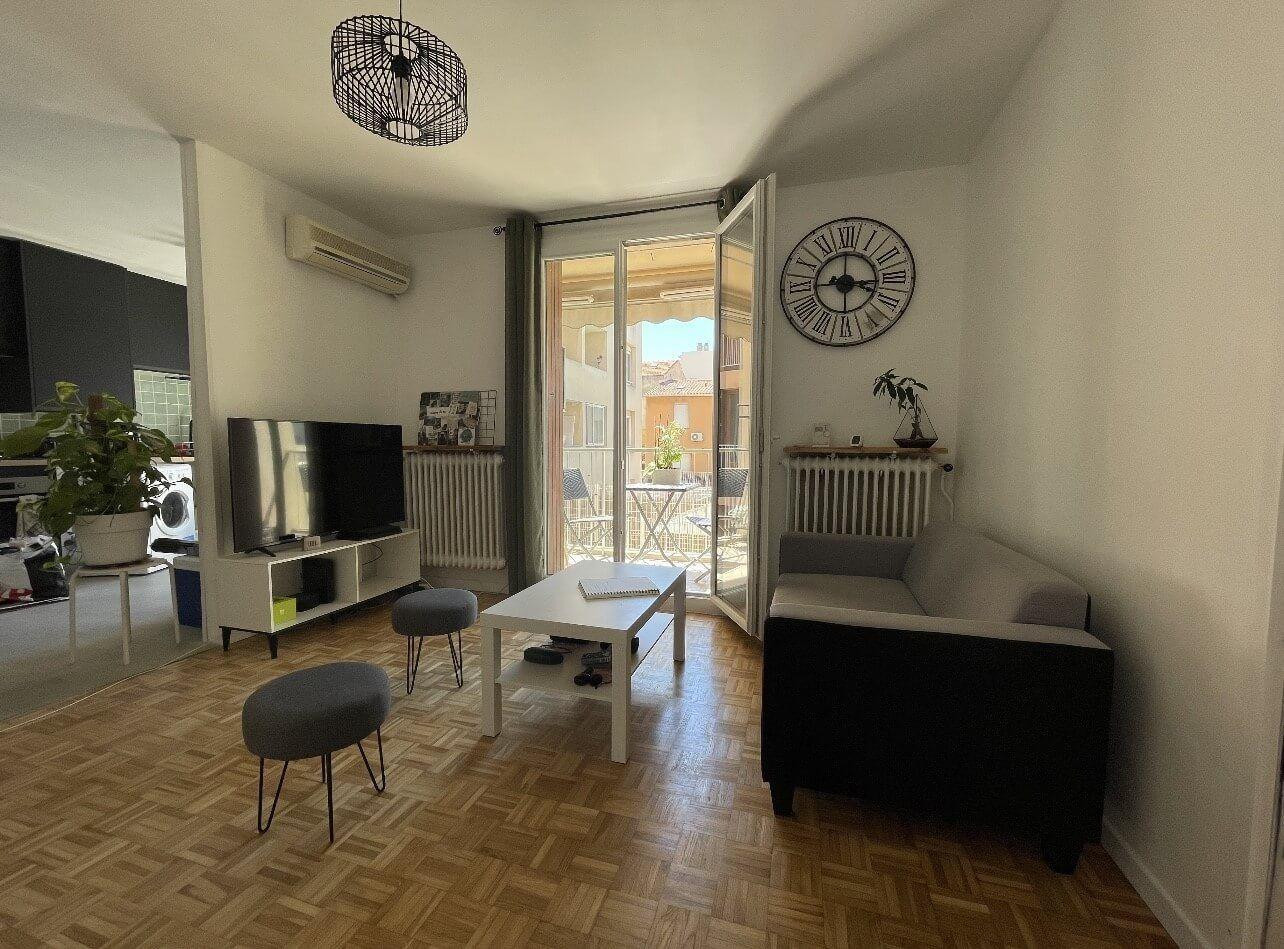 
                                                Colocation
                                                 Chambre à louer dans belle coloc 77m² rénovée