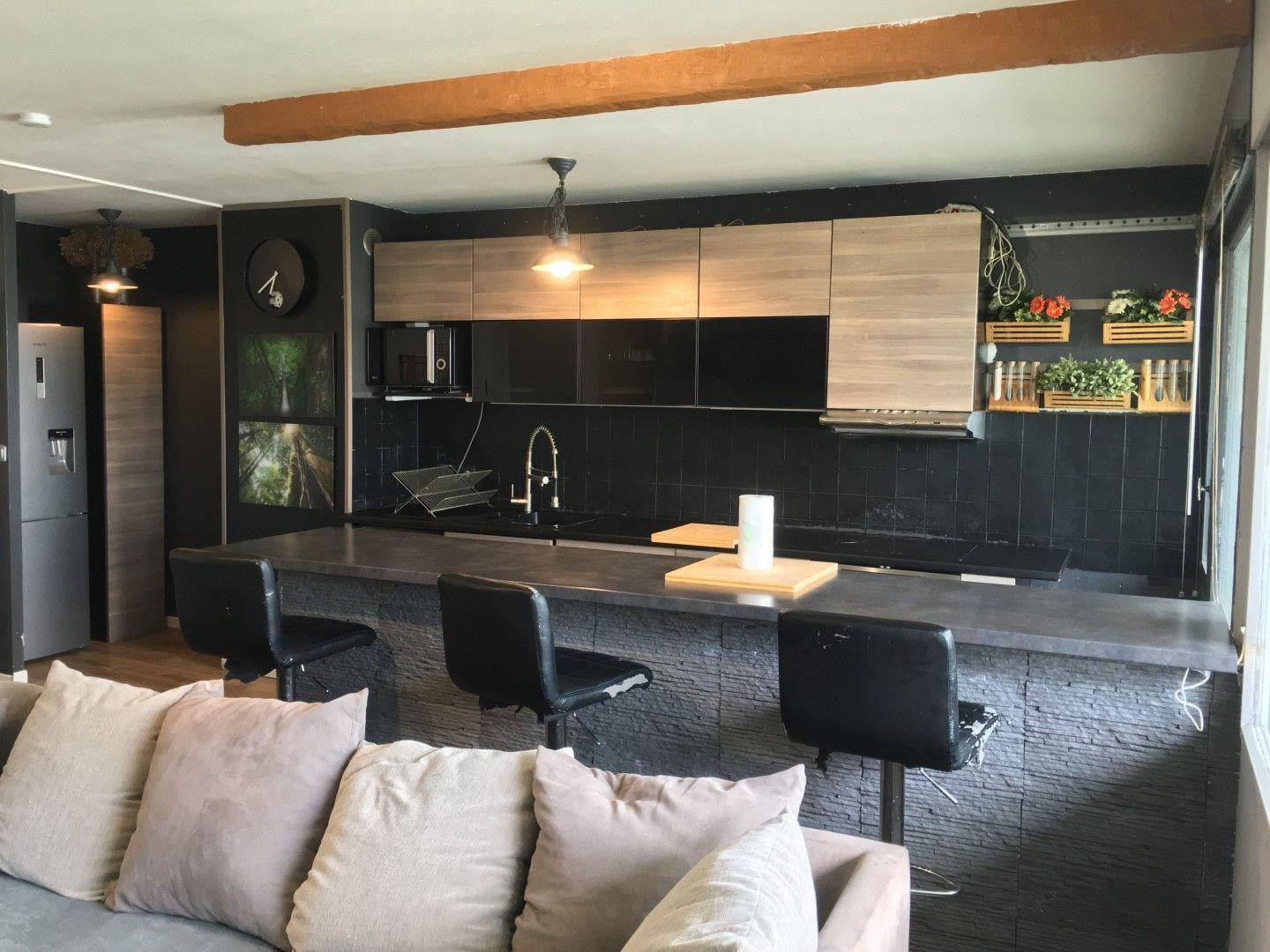 
                                                Colocation
                                                 Chambre à louer dans belle colocation meublée 81m²