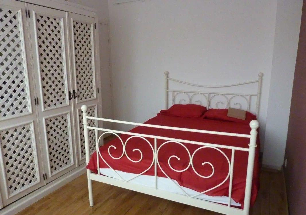 
                                                Colocation
                                                 Chambre à louer dans belle maison