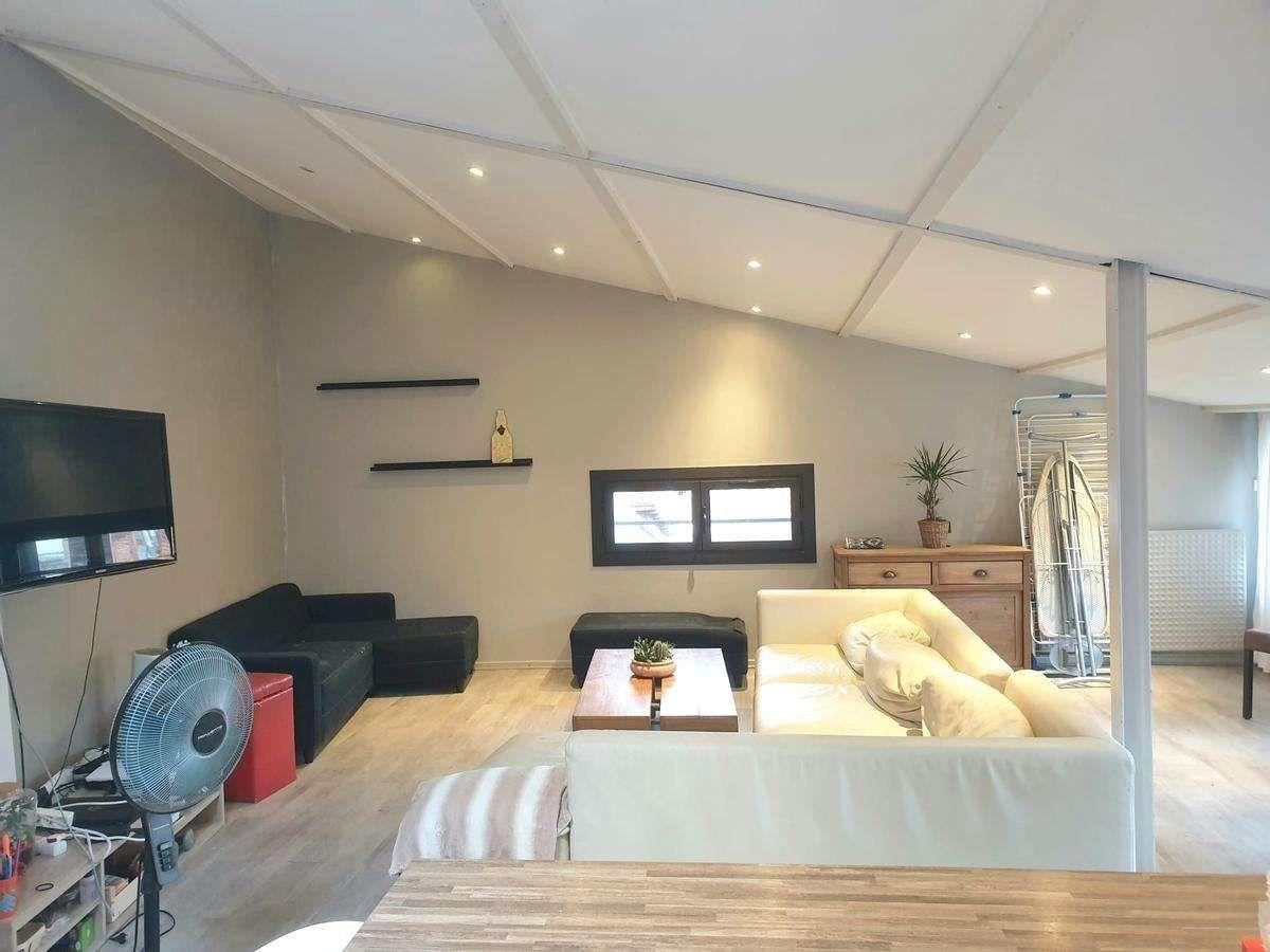 
                                                Colocation
                                                 Chambre à louer dans magnifique appartement