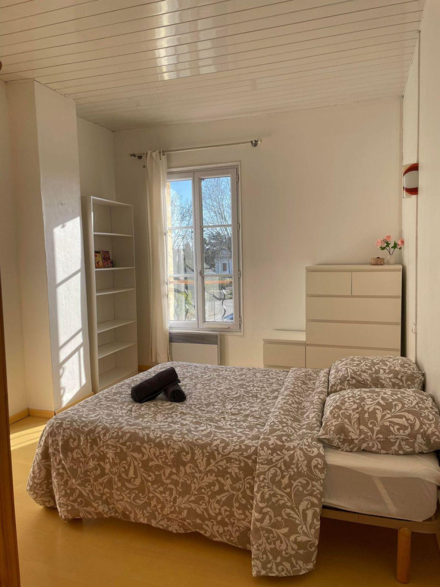 
                                                Location
                                                 Chambre à louer dans magnifique maison